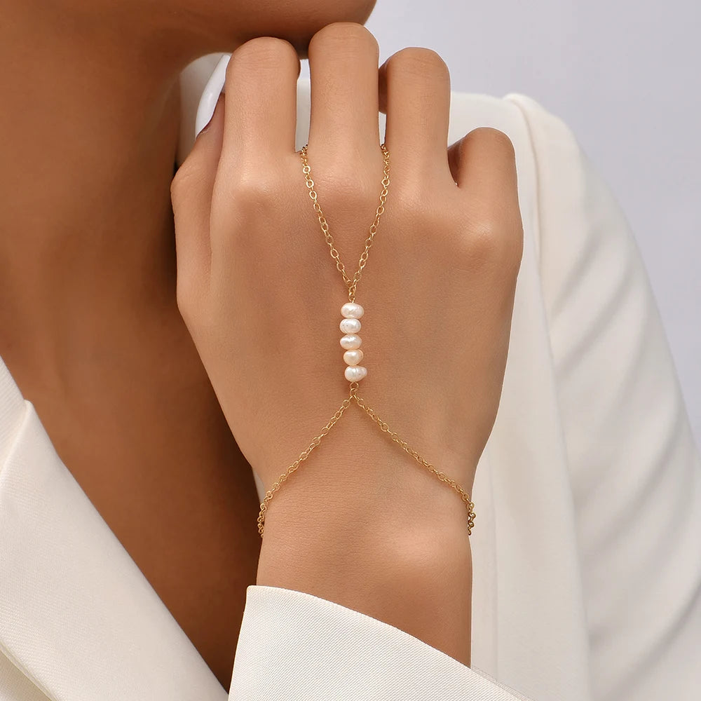 Creative Butterfly Link Chain Bracelet Connected Finger Ring Bangle Bracelets for Women Linked Hand Harness Couple Jewelry Gifts