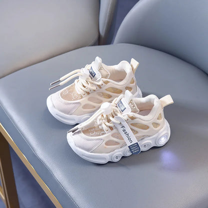 Child Fashion Sport Shoes Summer Luminous Fashion Breathable Kids Boys Net Shoes Girls LED Sneakers with Light Running Shoes